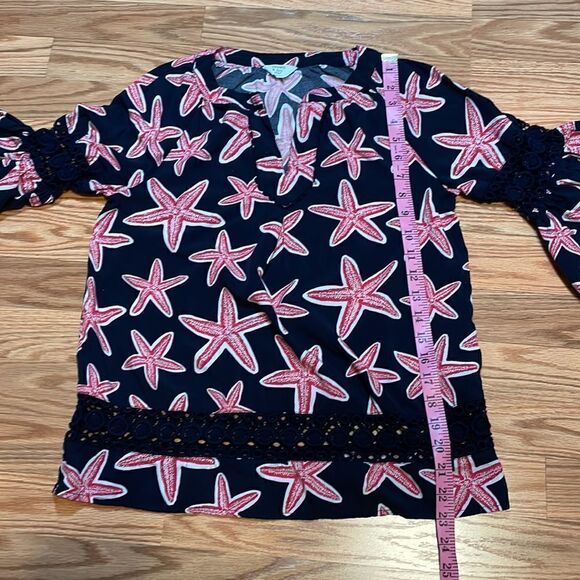 Sea Star Top, Bell Sleeves, crochet trim, Crown & Ivy - Picture 6 of 6